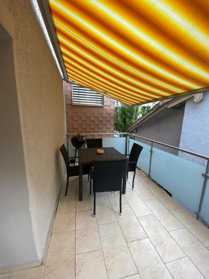 Haus Wiggis Apartment Netstal Exterior foto