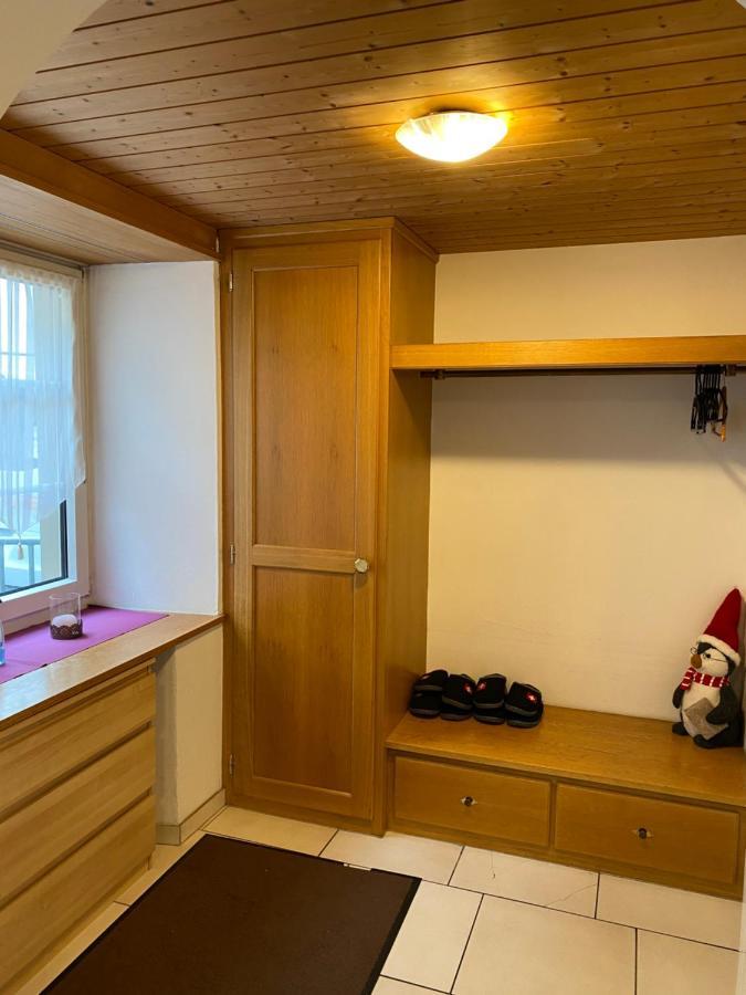 Haus Wiggis Apartment Netstal Exterior foto