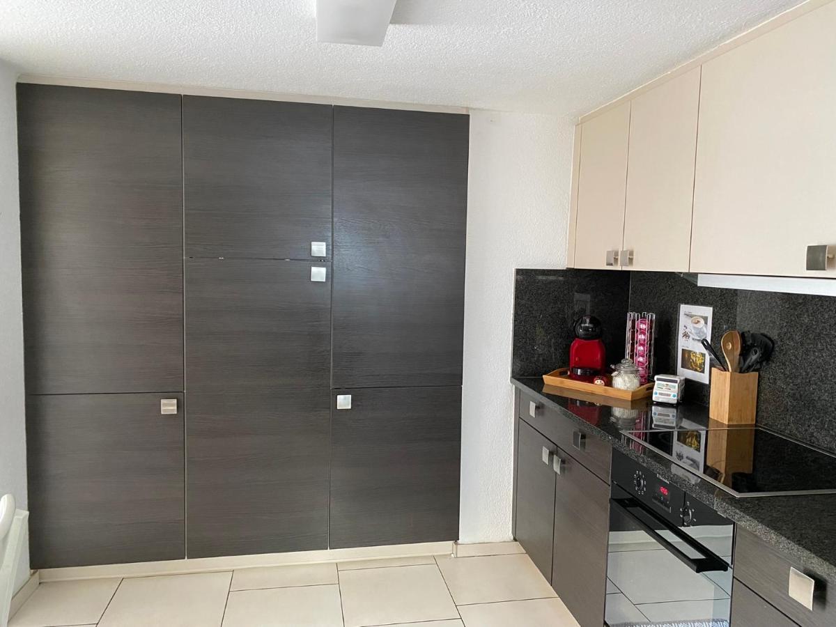 Haus Wiggis Apartment Netstal Exterior foto